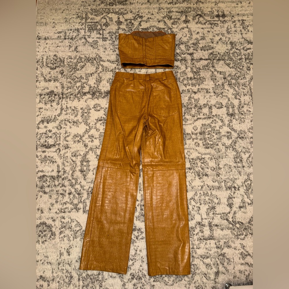 Song of Style Leather Corset & Pant Set - Picture 9 of 10